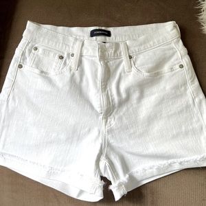 Jcrew White denim short. Sz 27. Soft and stretchy.